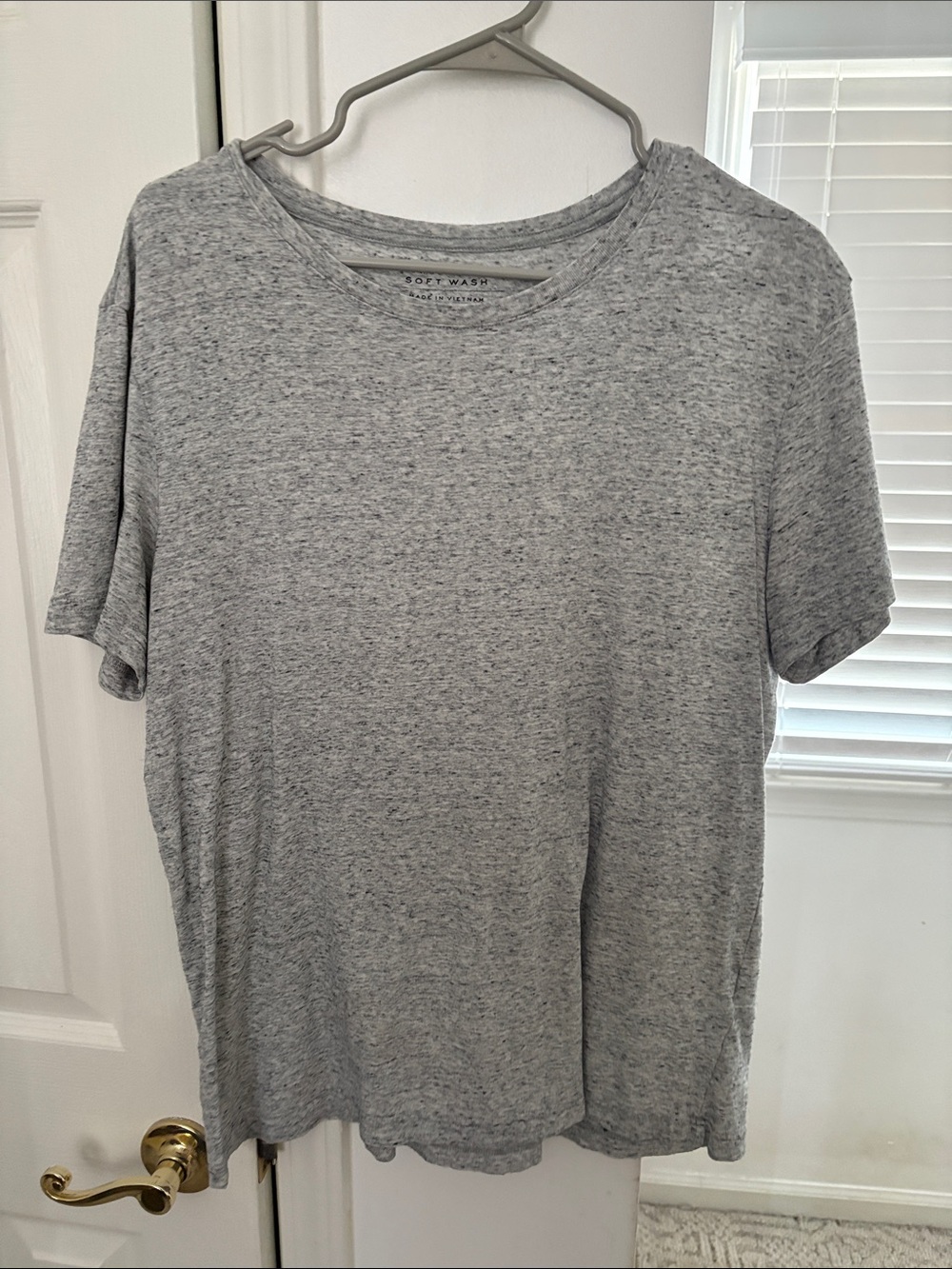 Banana Republic Soft Wash Gray T-Shirt | Super Soft Casual Tee
